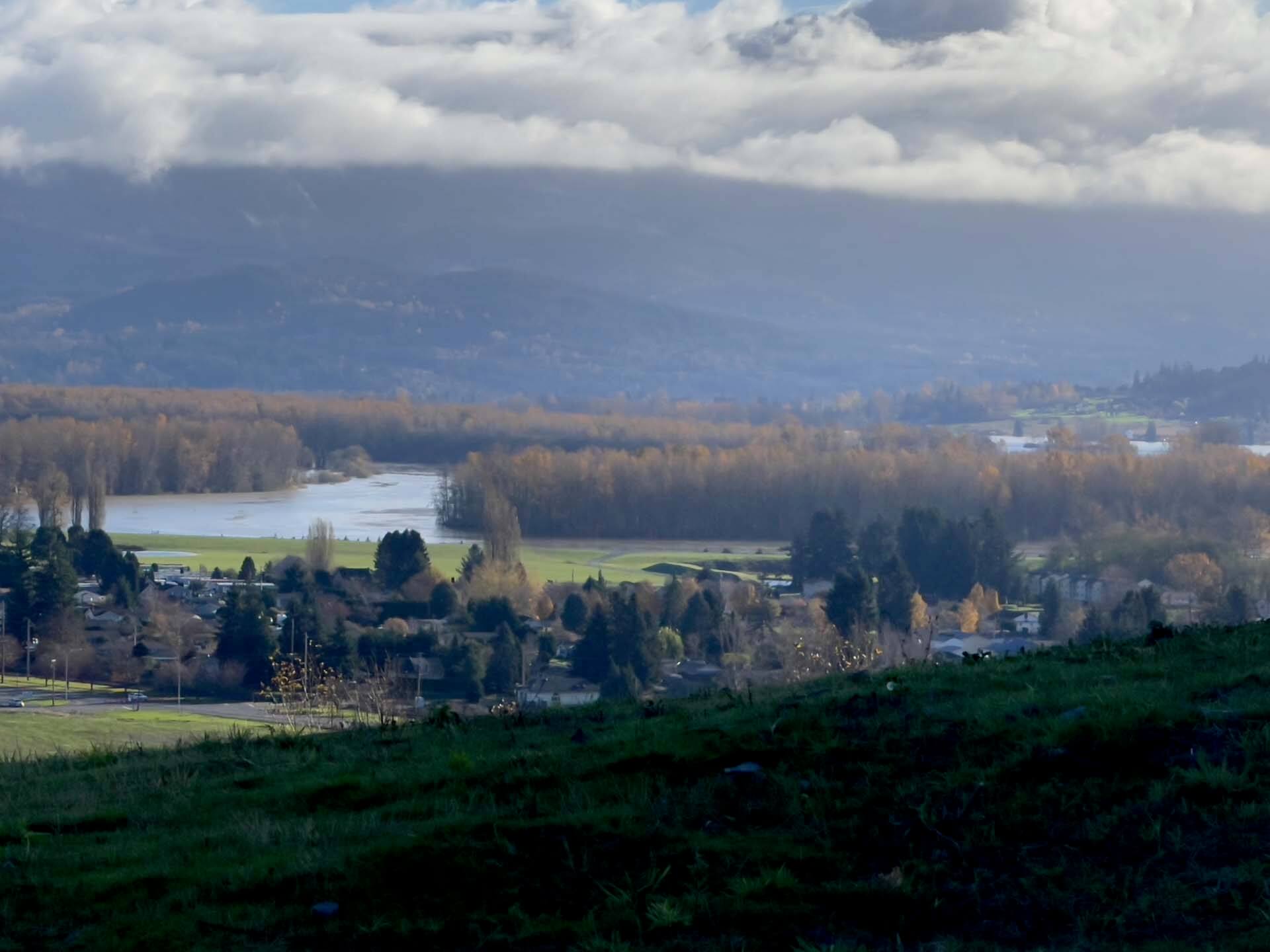 Another photo of Skagit River East of Burlington