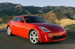 Nissan 350Z Coupe in Redline