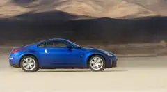 Nissan 350Z Coupe in Daytona Blue