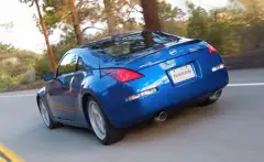 Nissan 350Z Coupe in Daytona Blue