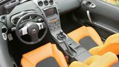 Nissan Z Roadster Interior
